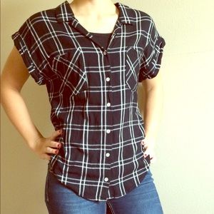 Black Plaid Button-up T-shirt